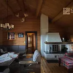 Cozy At With Sauna, Hot Tub & Fireplace Prázdninový dům