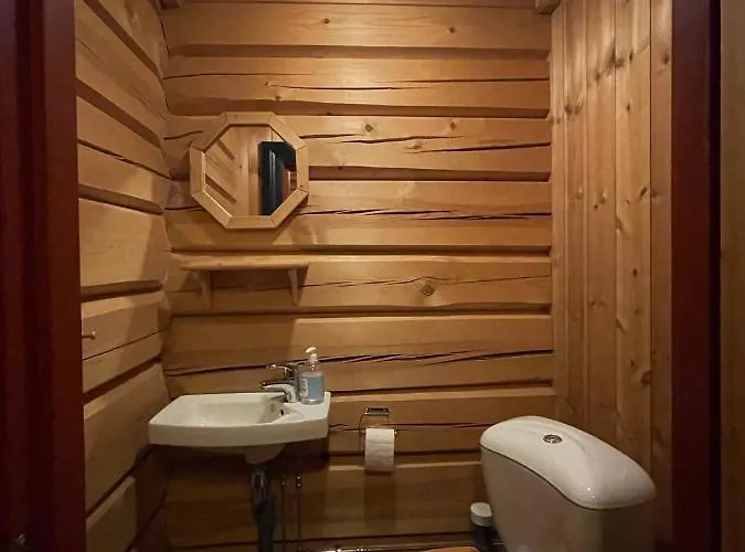 Feriehus Cozy At With Sauna, Hot Tub & Fireplace