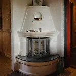 Cozy At With Sauna, Hot Tub & Fireplace *