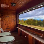 度假居 Cozy At With Sauna, Hot Tub & Fireplace