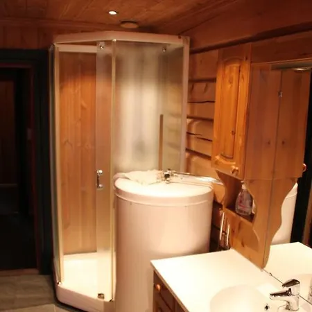 Cozy At With Sauna, Hot Tub & Fireplace * Beitostolen