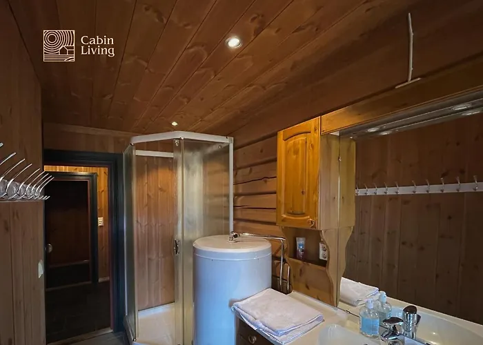 Semesterbostad Cozy At With Sauna, Hot Tub & Fireplace *